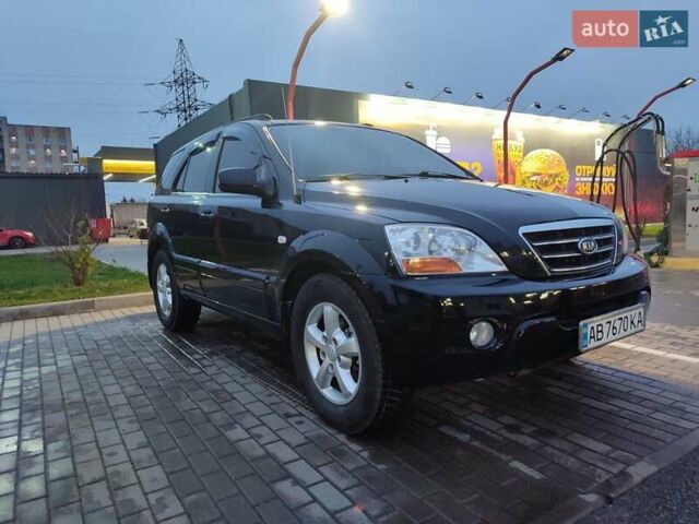 Черный Киа Соренто, объемом двигателя 2.5 л и пробегом 250 тыс. км за 9500 $, фото 1 на Automoto.ua