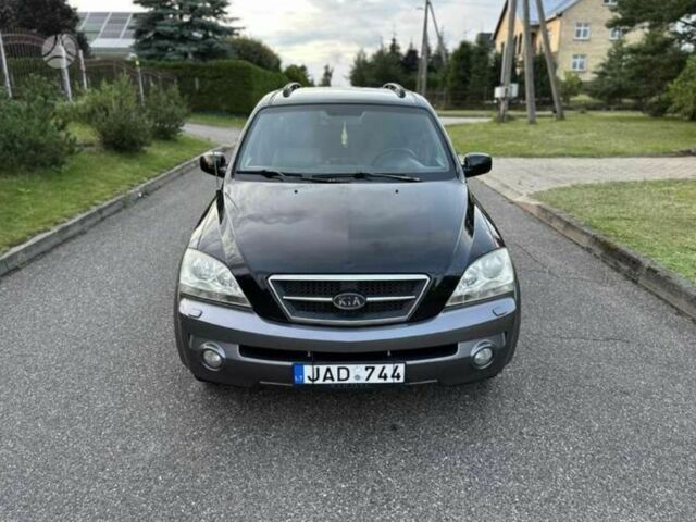 Черный Киа Соренто, объемом двигателя 2.5 л и пробегом 214 тыс. км за 2850 $, фото 1 на Automoto.ua