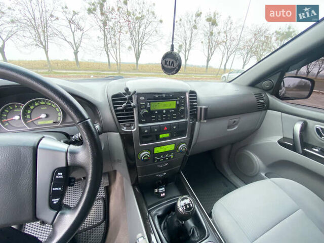 Чорний Кіа Соренто, об'ємом двигуна 2.5 л та пробігом 320 тис. км за 8299 $, фото 10 на Automoto.ua
