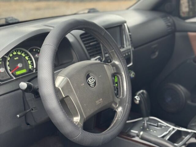 Киа Соренто 2007 в Харькове на Automoto.ua Черный Киа Соренто, объемом двигателя 2.5 л и пробегом 240 тыс. км за 3800 $, фото 11 на Automoto.ua