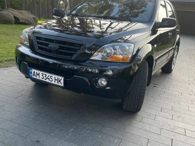 Черный Киа Соренто, объемом двигателя 2.5 л и пробегом 255 тыс. км за 8600 $, фото 2 на Automoto.ua