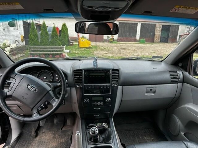 Черный Киа Соренто, объемом двигателя 0 л и пробегом 202 тыс. км за 3050 $, фото 6 на Automoto.ua