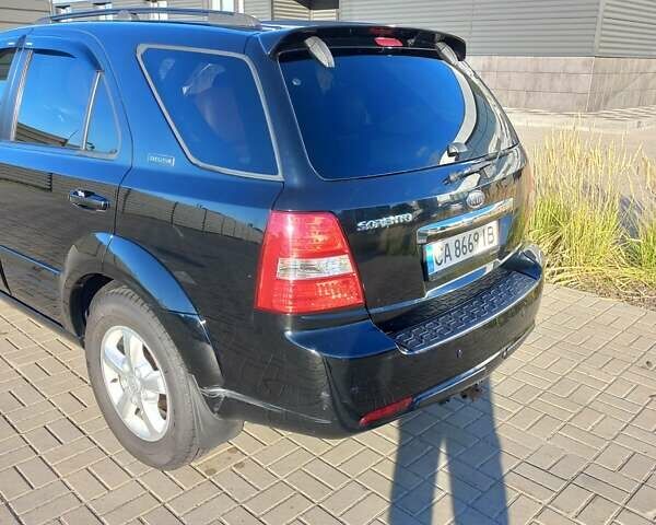 Чорний Кіа Соренто, об'ємом двигуна 2.5 л та пробігом 310 тис. км за 9000 $, фото 18 на Automoto.ua