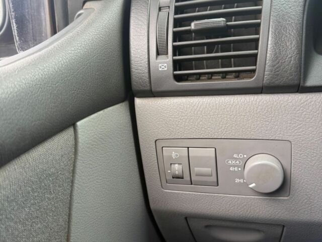 Чорний Кіа Соренто, об'ємом двигуна 2.5 л та пробігом 200 тис. км за 3700 $, фото 1 на Automoto.ua