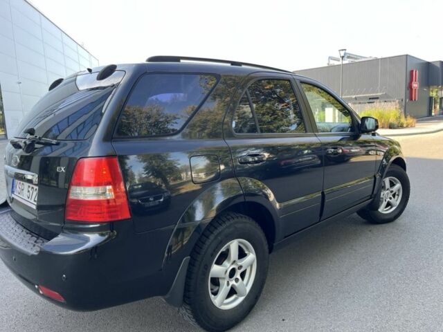 Чорний Кіа Соренто, об'ємом двигуна 2.5 л та пробігом 300 тис. км за 4800 $, фото 2 на Automoto.ua