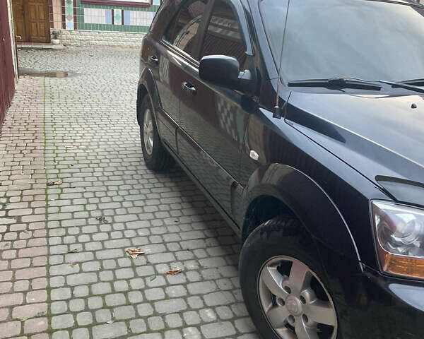 Черный Киа Соренто, объемом двигателя 2.5 л и пробегом 390 тыс. км за 7300 $, фото 3 на Automoto.ua