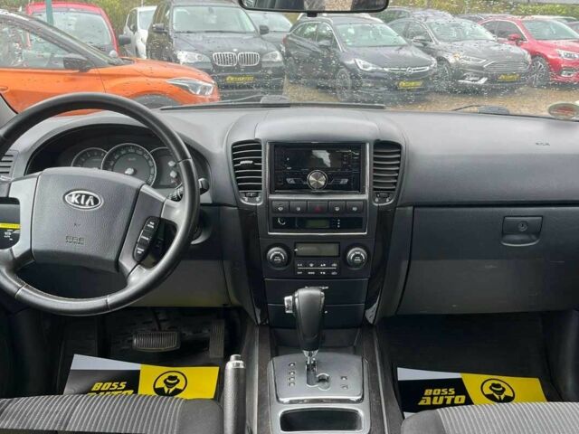 Черный Киа Соренто, объемом двигателя 2.5 л и пробегом 240 тыс. км за 8999 $, фото 14 на Automoto.ua