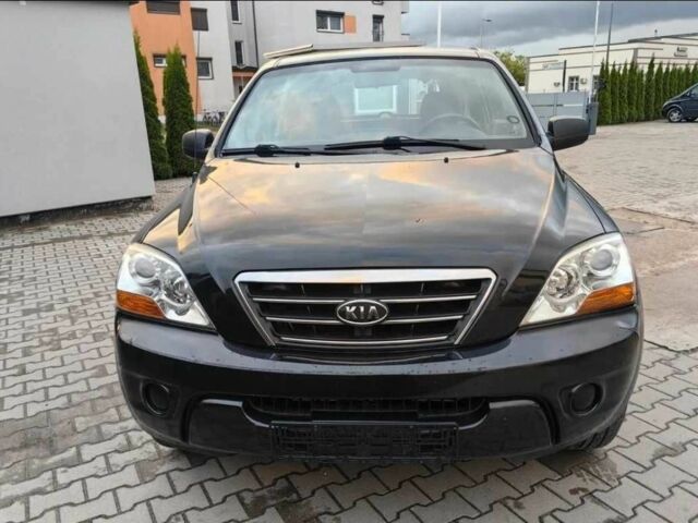 Черный Киа Соренто, объемом двигателя 2.5 л и пробегом 328 тыс. км за 3850 $, фото 2 на Automoto.ua