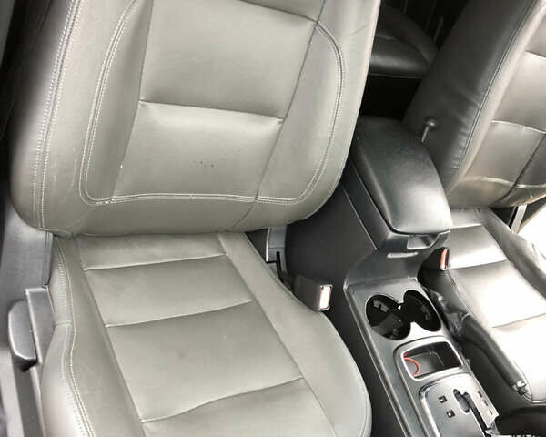 Черный Киа Соренто, объемом двигателя 3.34 л и пробегом 285 тыс. км за 7700 $, фото 30 на Automoto.ua