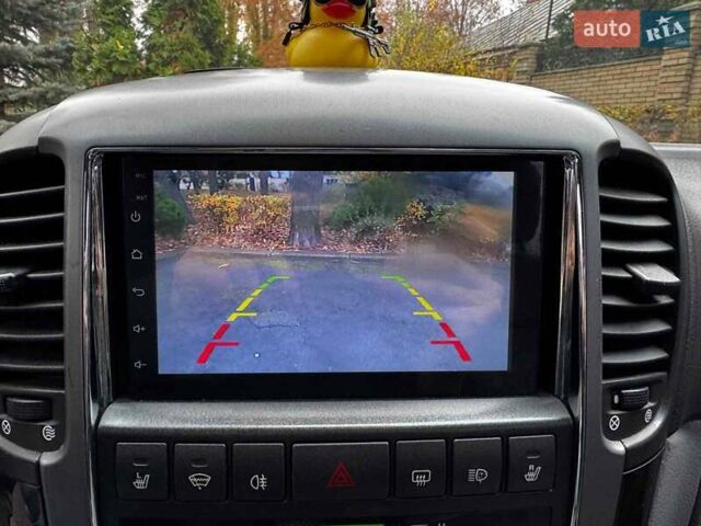 Чорний Кіа Соренто, об'ємом двигуна 2.5 л та пробігом 226 тис. км за 8490 $, фото 19 на Automoto.ua