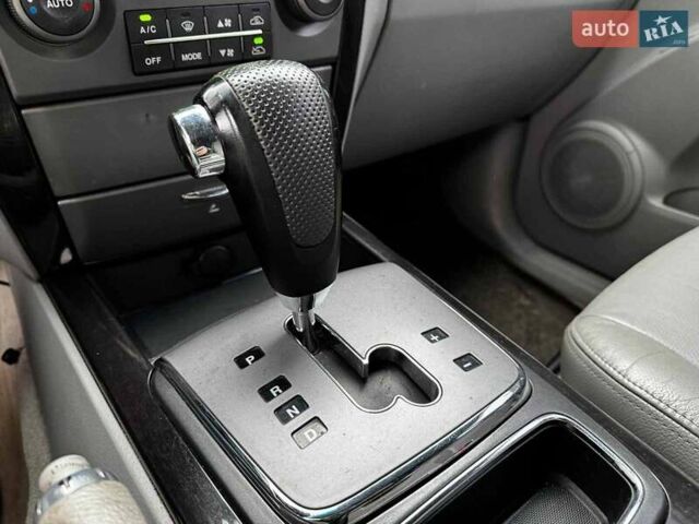 Чорний Кіа Соренто, об'ємом двигуна 2.5 л та пробігом 226 тис. км за 8490 $, фото 21 на Automoto.ua