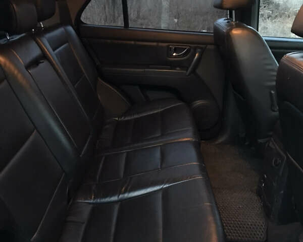 Черный Киа Соренто, объемом двигателя 2.5 л и пробегом 252 тыс. км за 9300 $, фото 13 на Automoto.ua