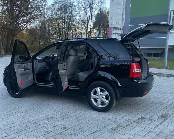 Черный Киа Соренто, объемом двигателя 2.5 л и пробегом 250 тыс. км за 8200 $, фото 9 на Automoto.ua