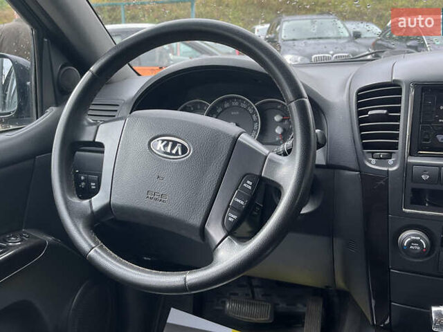 Чорний Кіа Соренто, об'ємом двигуна 2.5 л та пробігом 240 тис. км за 8999 $, фото 22 на Automoto.ua