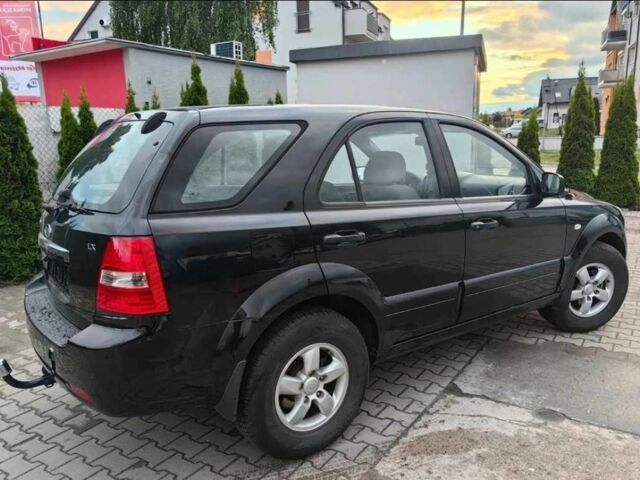 Черный Киа Соренто, объемом двигателя 2.5 л и пробегом 328 тыс. км за 3850 $, фото 6 на Automoto.ua