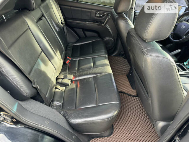 Черный Киа Соренто, объемом двигателя 2.5 л и пробегом 291 тыс. км за 9000 $, фото 12 на Automoto.ua