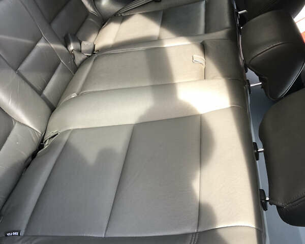 Черный Киа Соренто, объемом двигателя 3.34 л и пробегом 285 тыс. км за 7700 $, фото 33 на Automoto.ua