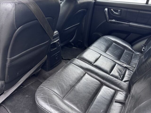 Чорний Кіа Соренто, об'ємом двигуна 2.5 л та пробігом 313 тис. км за 4600 $, фото 8 на Automoto.ua