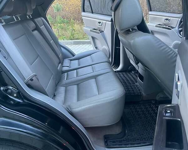 Черный Киа Соренто, объемом двигателя 2.5 л и пробегом 250 тыс. км за 8200 $, фото 14 на Automoto.ua