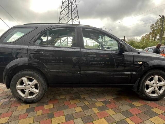 Черный Киа Соренто, объемом двигателя 2.5 л и пробегом 240 тыс. км за 8999 $, фото 7 на Automoto.ua