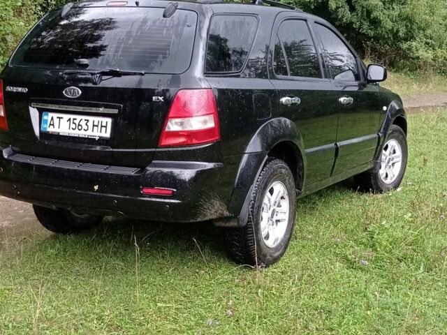 Черный Киа Соренто, объемом двигателя 2.5 л и пробегом 286 тыс. км за 6600 $, фото 8 на Automoto.ua