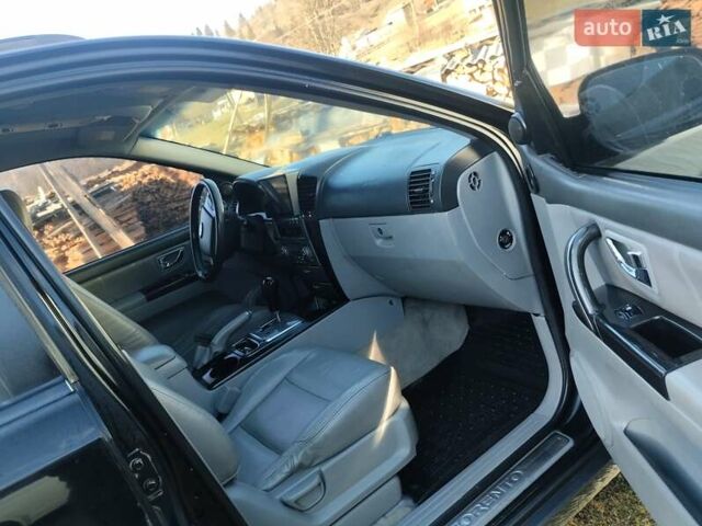 Чорний Кіа Соренто, об'ємом двигуна 2.5 л та пробігом 193 тис. км за 7500 $, фото 10 на Automoto.ua