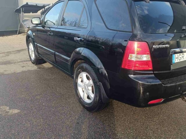 Черный Киа Соренто, объемом двигателя 2.5 л и пробегом 250 тыс. км за 3950 $, фото 2 на Automoto.ua