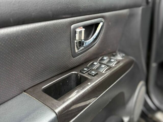 Черный Киа Соренто, объемом двигателя 2.4 л и пробегом 261 тыс. км за 6900 $, фото 13 на Automoto.ua