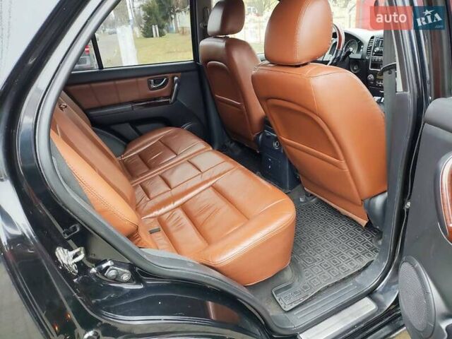 Черный Киа Соренто, объемом двигателя 2.5 л и пробегом 340 тыс. км за 7800 $, фото 8 на Automoto.ua