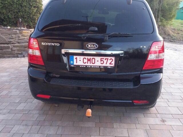 Черный Киа Соренто, объемом двигателя 2.5 л и пробегом 210 тыс. км за 2750 $, фото 5 на Automoto.ua