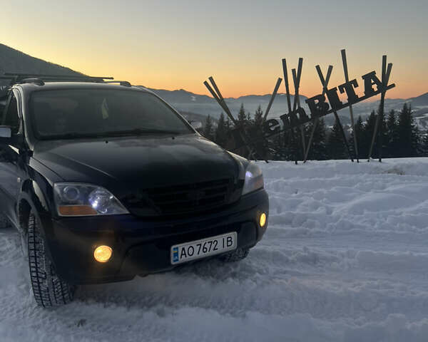 Чорний Кіа Соренто, об'ємом двигуна 2.5 л та пробігом 330 тис. км за 7780 $, фото 7 на Automoto.ua