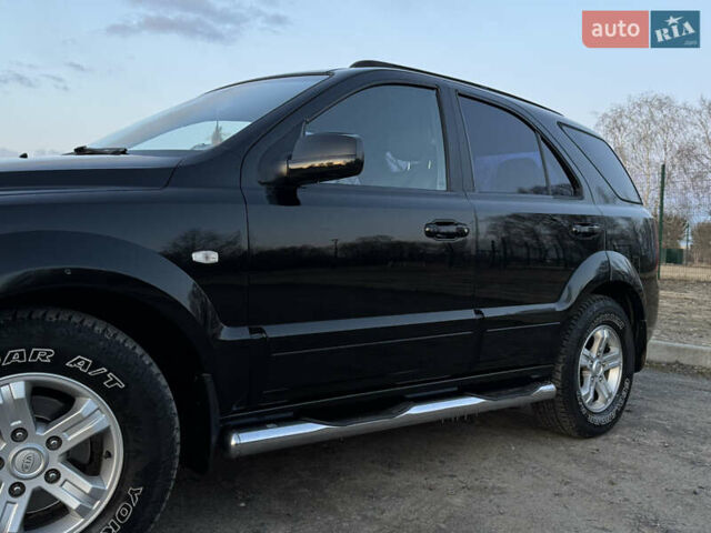 Черный Киа Соренто, объемом двигателя 2.5 л и пробегом 220 тыс. км за 8700 $, фото 12 на Automoto.ua