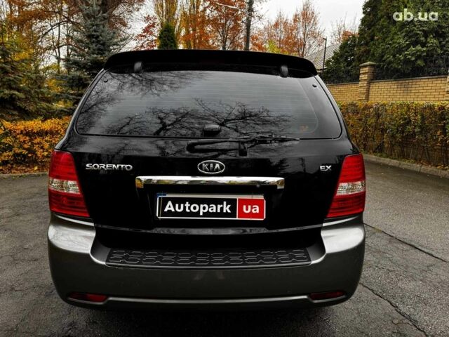 Чорний Кіа Соренто, об'ємом двигуна 2.5 л та пробігом 226 тис. км за 8490 $, фото 6 на Automoto.ua