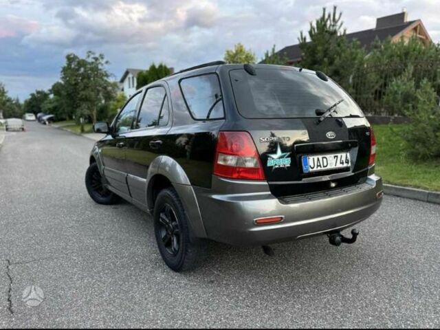 Черный Киа Соренто, объемом двигателя 2.5 л и пробегом 214 тыс. км за 2850 $, фото 6 на Automoto.ua