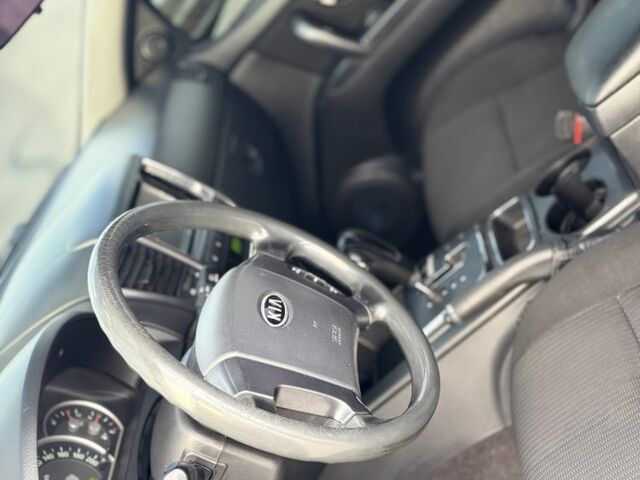 Черный Киа Соренто, объемом двигателя 2.5 л и пробегом 290 тыс. км за 5300 $, фото 9 на Automoto.ua