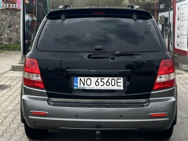 Черный Киа Соренто, объемом двигателя 2.5 л и пробегом 256 тыс. км за 3500 $, фото 4 на Automoto.ua