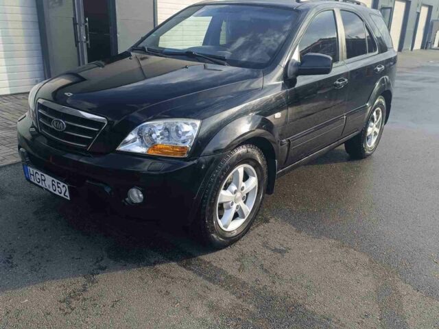 Черный Киа Соренто, объемом двигателя 2.5 л и пробегом 250 тыс. км за 3950 $, фото 1 на Automoto.ua