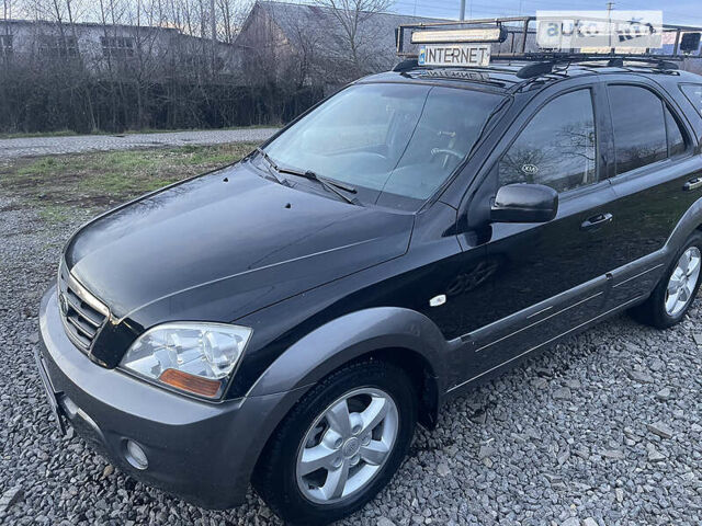 Черный Киа Соренто, объемом двигателя 2.5 л и пробегом 300 тыс. км за 8700 $, фото 1 на Automoto.ua