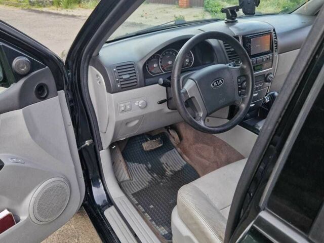 Чорний Кіа Соренто, об'ємом двигуна 2.5 л та пробігом 233 тис. км за 5000 $, фото 4 на Automoto.ua