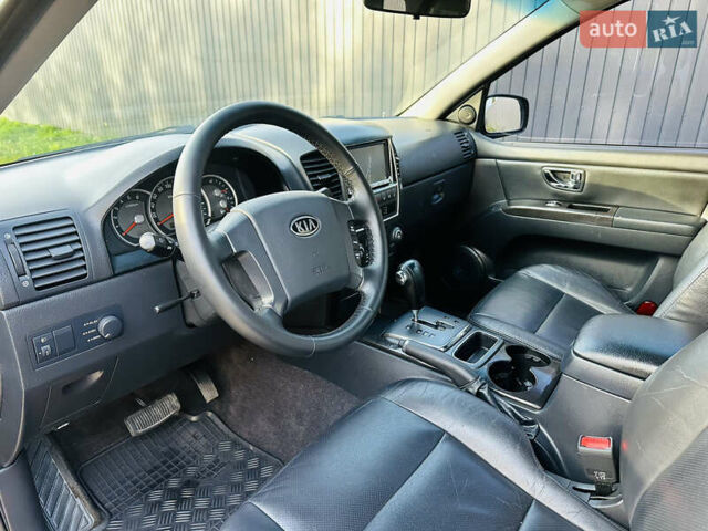 Черный Киа Соренто, объемом двигателя 2.5 л и пробегом 139 тыс. км за 8650 $, фото 3 на Automoto.ua