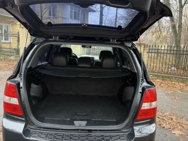 Черный Киа Соренто, объемом двигателя 2.5 л и пробегом 173 тыс. км за 9500 $, фото 19 на Automoto.ua