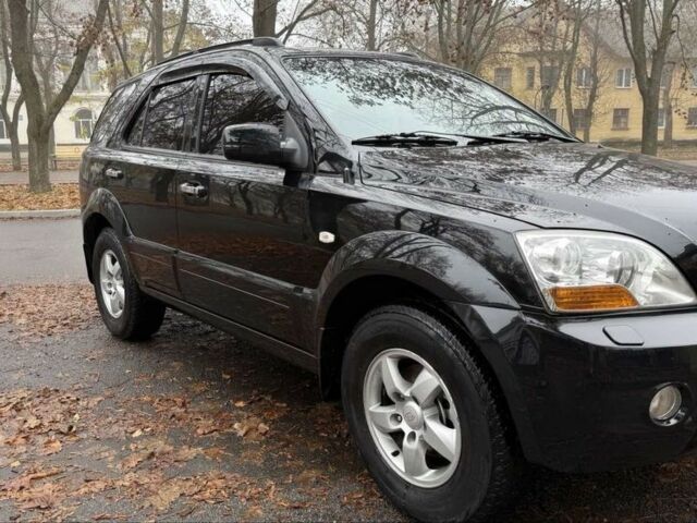 Черный Киа Соренто, объемом двигателя 2.5 л и пробегом 173 тыс. км за 9500 $, фото 8 на Automoto.ua