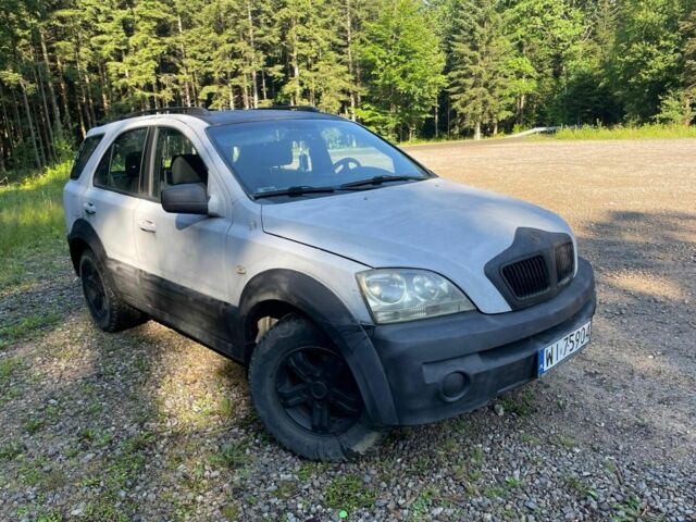 Черный Киа Соренто, объемом двигателя 2.5 л и пробегом 180 тыс. км за 1387 $, фото 18 на Automoto.ua