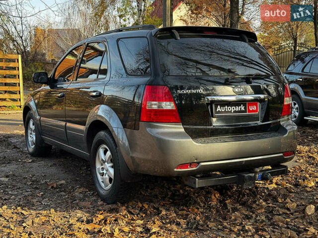 Черный Киа Соренто, объемом двигателя 2.5 л и пробегом 140 тыс. км за 8190 $, фото 8 на Automoto.ua