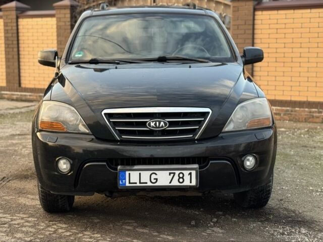 Черный Киа Соренто, объемом двигателя 2.5 л и пробегом 290 тыс. км за 5200 $, фото 1 на Automoto.ua