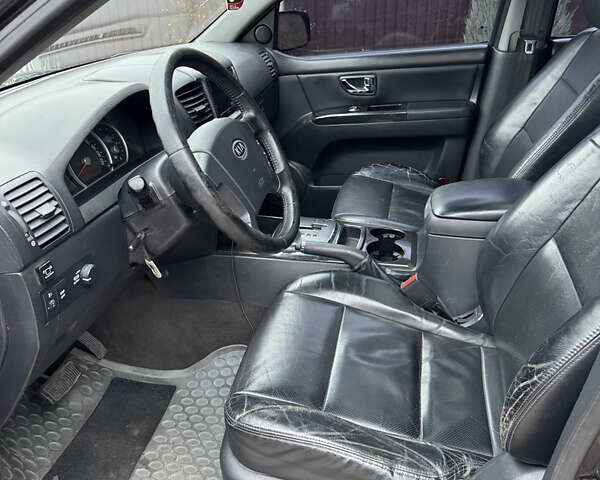Чорний Кіа Соренто, об'ємом двигуна 3.3 л та пробігом 211 тис. км за 5750 $, фото 9 на Automoto.ua