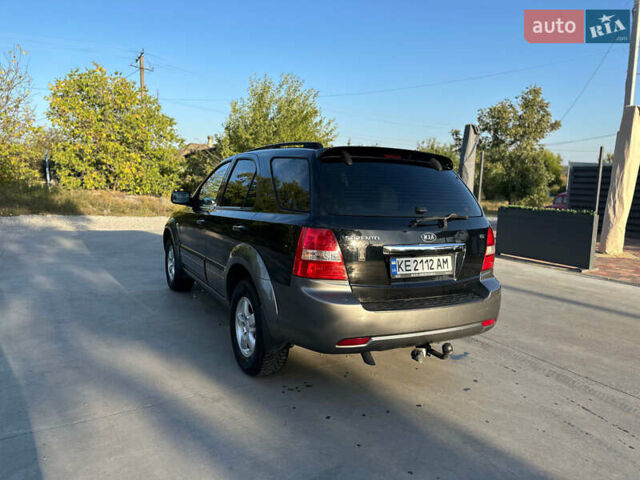 Чорний Кіа Соренто, об'ємом двигуна 2.5 л та пробігом 255 тис. км за 8750 $, фото 12 на Automoto.ua