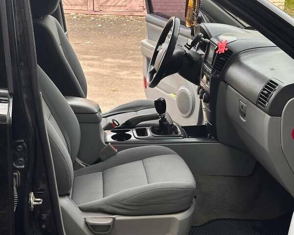 Чорний Кіа Соренто, об'ємом двигуна 2.5 л та пробігом 256 тис. км за 8500 $, фото 20 на Automoto.ua