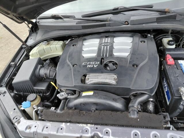 Черный Киа Соренто, объемом двигателя 2.5 л и пробегом 250 тыс. км за 3600 $, фото 7 на Automoto.ua