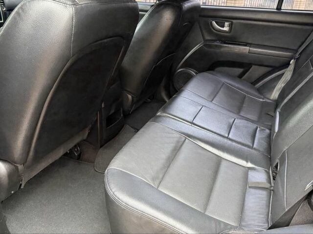 Черный Киа Соренто, объемом двигателя 2.5 л и пробегом 173 тыс. км за 9500 $, фото 17 на Automoto.ua